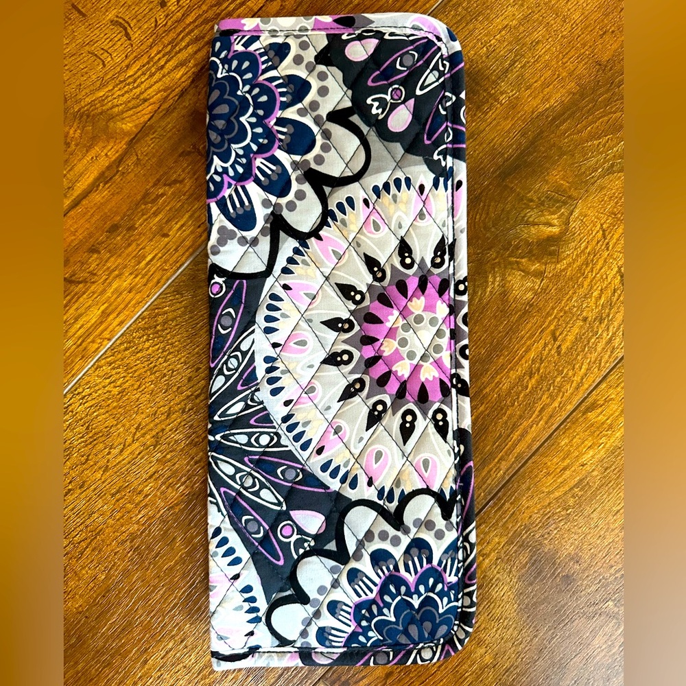 Vera Bradley Curling & Flat Iron Cover - Mimosa Medallion